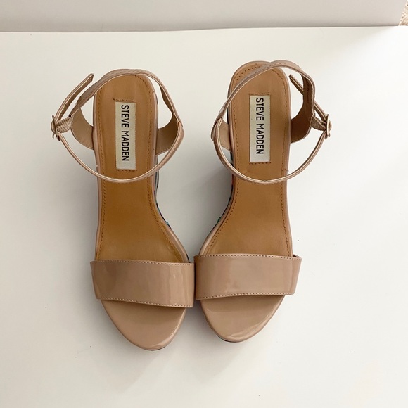 ‼️SOLD‼️ Steve Madden Wedges - Picture 2 of 6